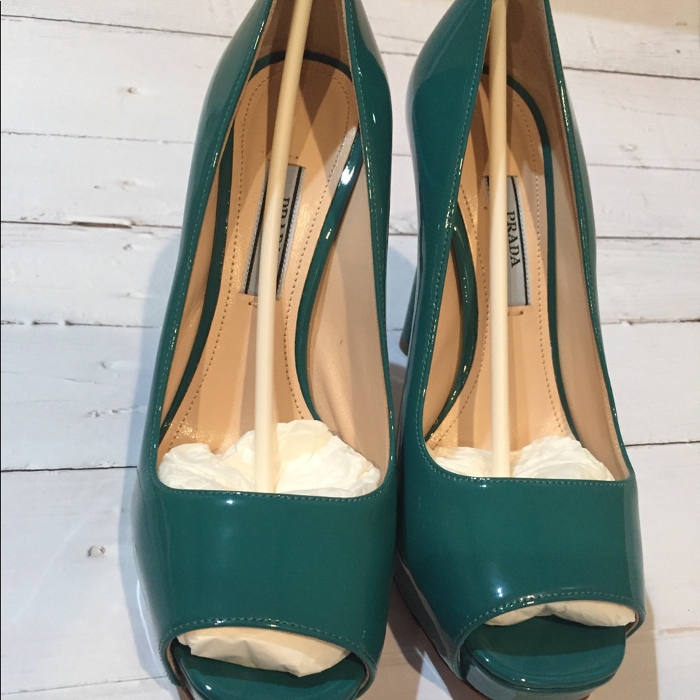 Prada pump